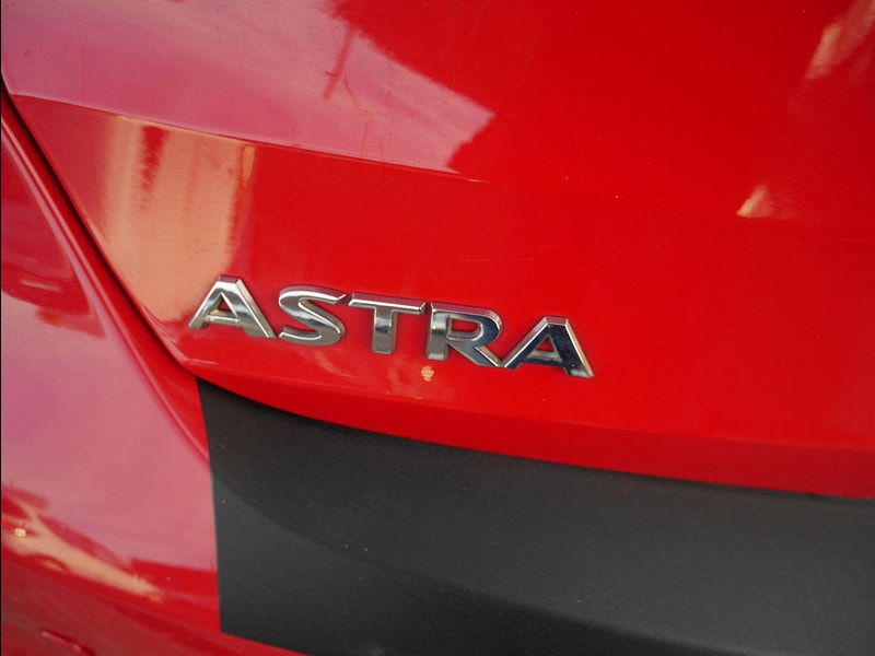 Vauxhall Astra 1.0i Turbo ecoFLEX Design Hatchback 5dr Petrol Manual Euro 6 (s/s) (105 ps) 5dr Manual 2025