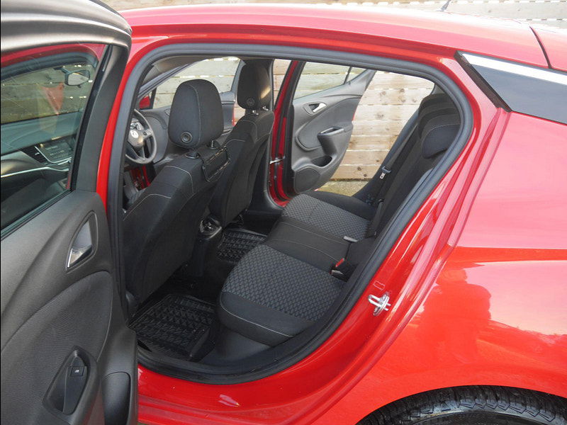 Vauxhall Astra 1.0i Turbo ecoFLEX Design Hatchback 5dr Petrol Manual Euro 6 (s/s) (105 ps) 5dr Manual 2025