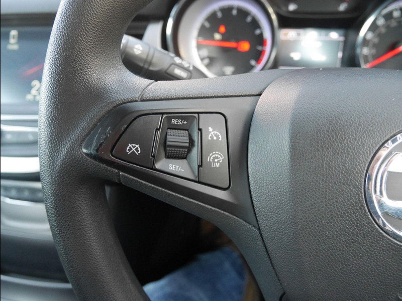 Vauxhall Astra 1.0i Turbo ecoFLEX Design Hatchback 5dr Petrol Manual Euro 6 (s/s) (105 ps) 5dr Manual 2025