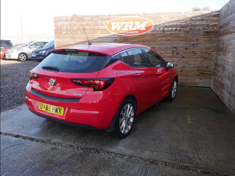 Vauxhall Astra 1.0i Turbo ecoFLEX Design Hatchback 5dr Petrol Manual Euro 6 (s/s) (105 ps) 5dr Manual 2025