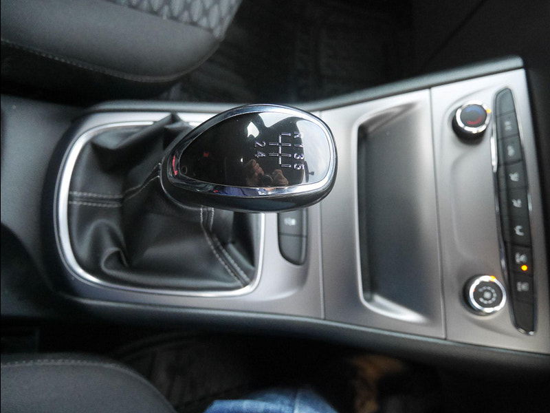 Vauxhall Astra 1.0i Turbo ecoFLEX Design Hatchback 5dr Petrol Manual Euro 6 (s/s) (105 ps) 5dr Manual 2025