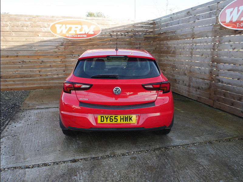 Vauxhall Astra 1.0i Turbo ecoFLEX Design Hatchback 5dr Petrol Manual Euro 6 (s/s) (105 ps) 5dr Manual 2025