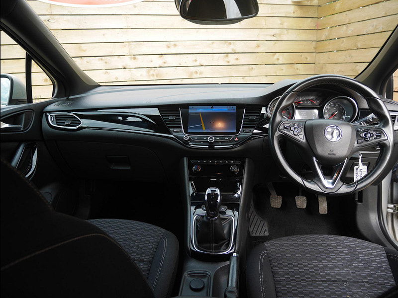 Vauxhall Astra 1.0i Turbo ecoFLEX SRi Nav Euro 6 (s/s) 5dr 5dr Manual 2025