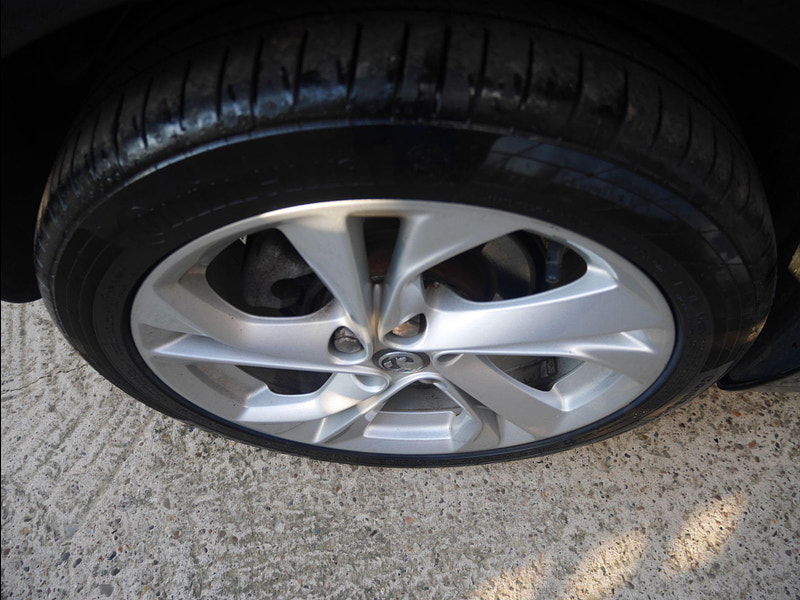 Vauxhall Astra 1.0i Turbo ecoTEC SRi Nav Euro 6 (s/s) 5dr 5dr Manual 2025