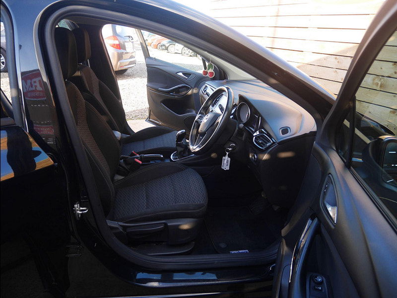 Vauxhall Astra 1.0i Turbo ecoTEC SRi Nav Euro 6 (s/s) 5dr 5dr Manual 2025