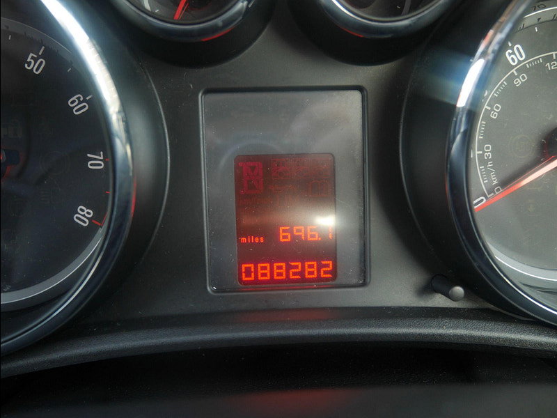 Vauxhall Astra 1.4 16v Excite Hatchback 5dr Petrol Manual Euro 5 (100 ps) 5dr Manual 2026