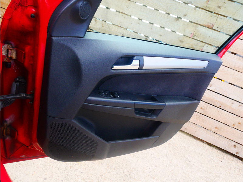 Vauxhall Astra 1.4i 16v Active 5dr 5dr Manual 2025