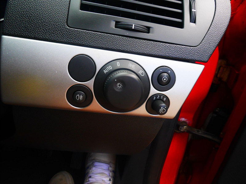 Vauxhall Astra 1.4i 16v Active 5dr 5dr Manual 2025