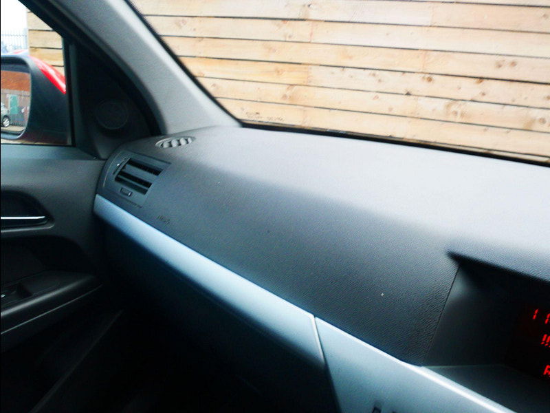 Vauxhall Astra 1.4i 16v Active 5dr 5dr Manual 2025