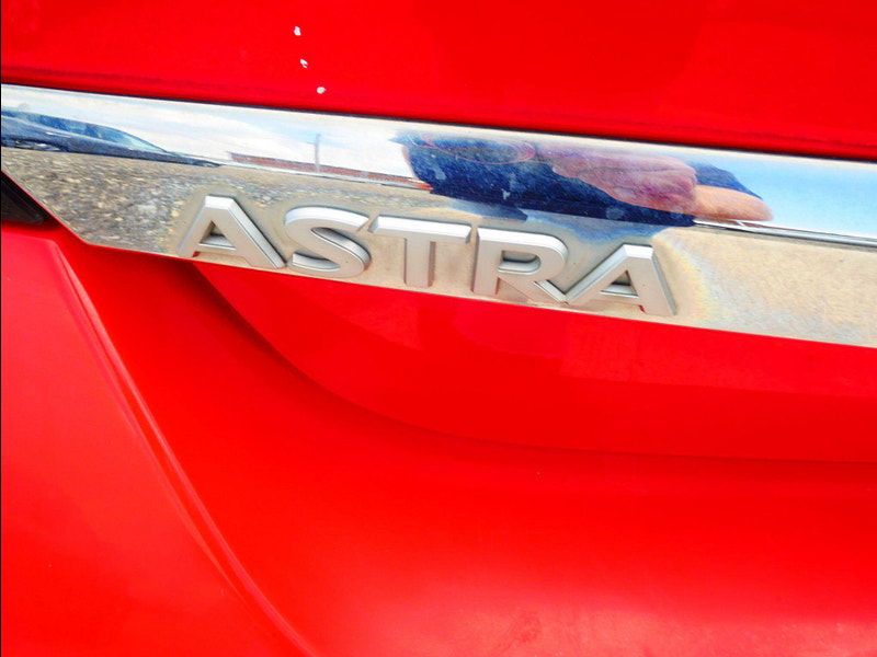 Vauxhall Astra 1.4i 16v Active 5dr 5dr Manual 2025