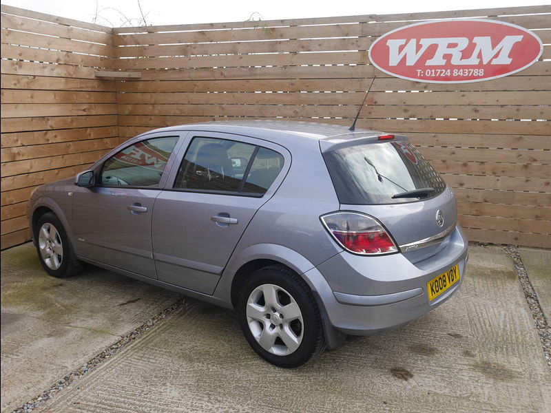 Vauxhall Astra 1.4i 16v Club 5dr 5dr Manual 2024