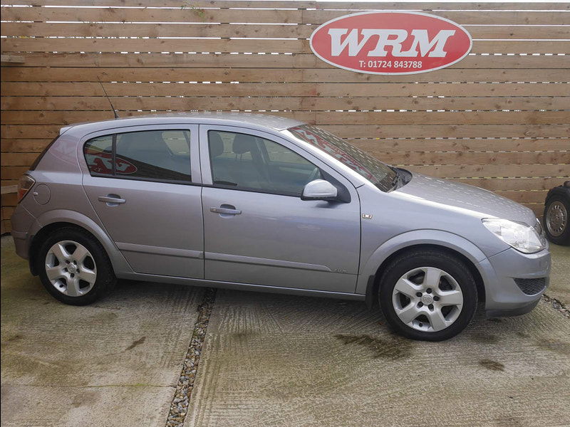 Vauxhall Astra 1.4i 16v Club 5dr 5dr Manual 2024