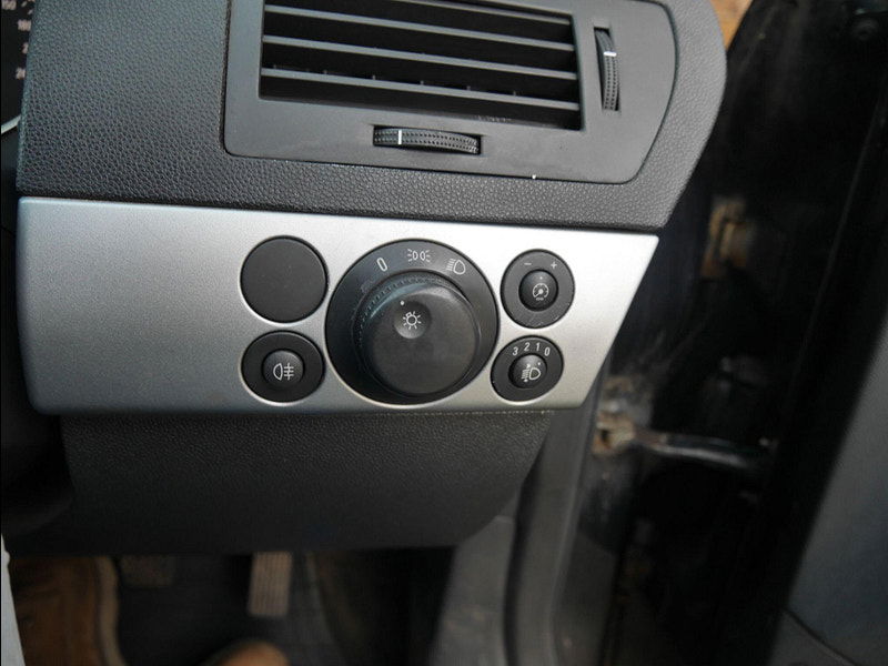 Vauxhall Astra 1.4i 16v Club Hatchback 5dr Petrol Manual (146 g/km, 89 bhp) 5dr Manual 2026