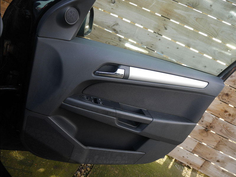 Vauxhall Astra 1.4i 16v Club Hatchback 5dr Petrol Manual (146 g/km, 89 bhp) 5dr Manual 2026