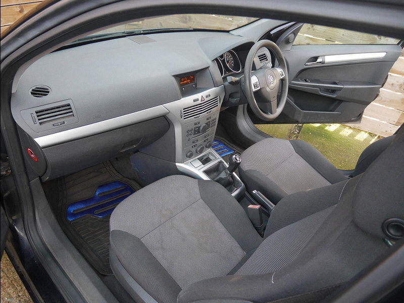 Vauxhall Astra 1.4i 16v Club Hatchback 5dr Petrol Manual (146 g/km, 89 bhp) 5dr Manual 2026