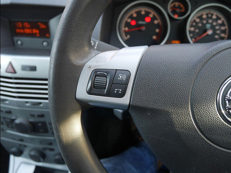 Vauxhall Astra 1.4i 16v Club Hatchback 5dr Petrol Manual (146 g/km, 89 bhp) 5dr Manual 2026