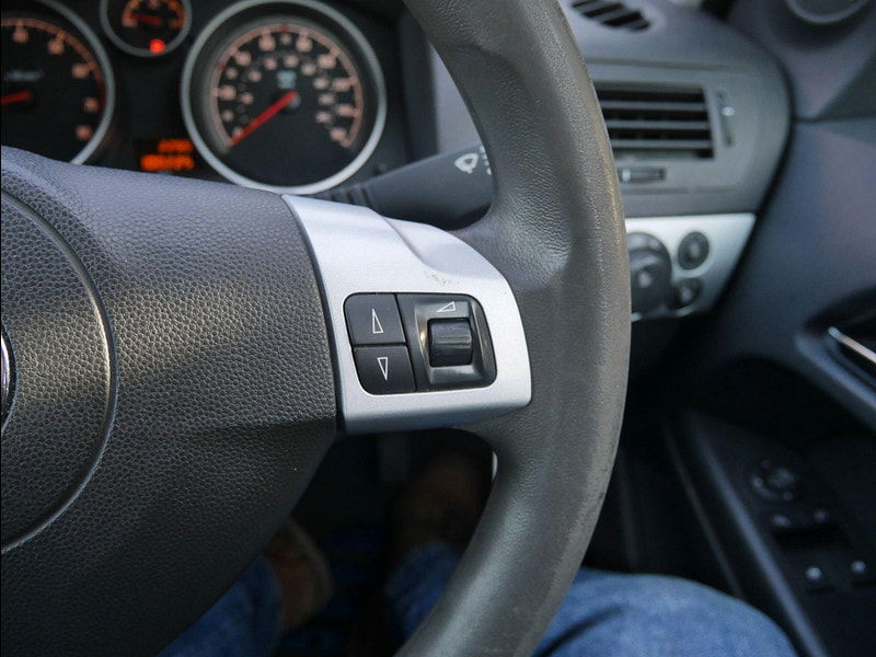 Vauxhall Astra 1.4i 16v Club Hatchback 5dr Petrol Manual (146 g/km, 89 bhp) 5dr Manual 2026