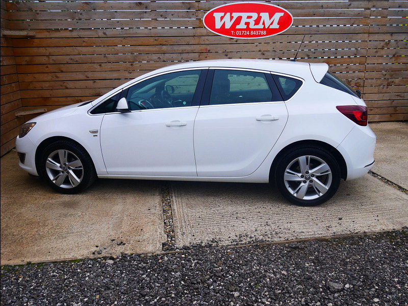 Vauxhall Astra 1.4i SRi Hatchback 5dr Petrol Manual Euro 6 (100 ps) 5dr Manual 2025