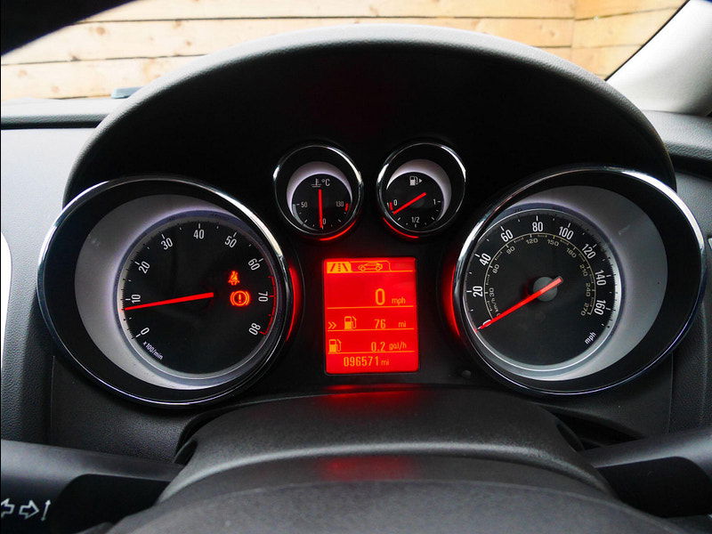 Vauxhall Astra 1.4i SRi Hatchback 5dr Petrol Manual Euro 6 (100 ps) 5dr Manual 2025