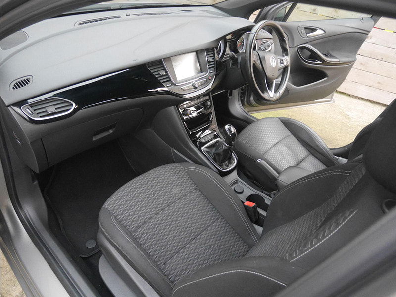 Vauxhall Astra 1.4i Turbo SRi Hatchback 5dr Petrol Manual Euro 6 (150 ps) 5dr Manual 2025