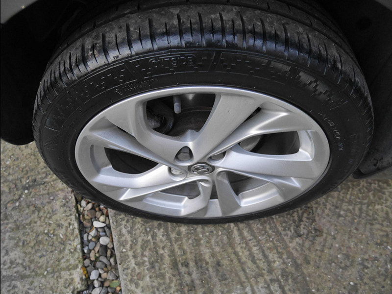 Vauxhall Astra 1.4i Turbo SRi Hatchback 5dr Petrol Manual Euro 6 (150 ps) 5dr Manual 2025