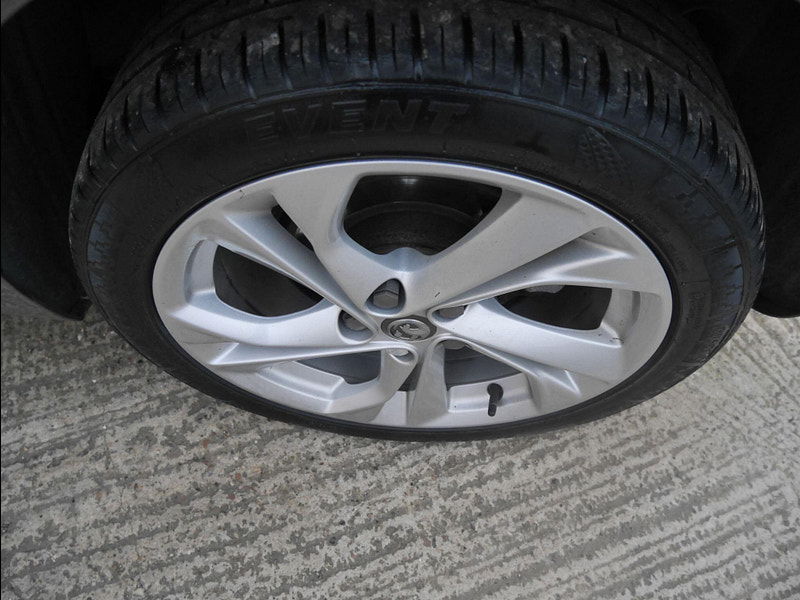 Vauxhall Astra 1.4i Turbo SRi Hatchback 5dr Petrol Manual Euro 6 (150 ps) 5dr Manual 2025