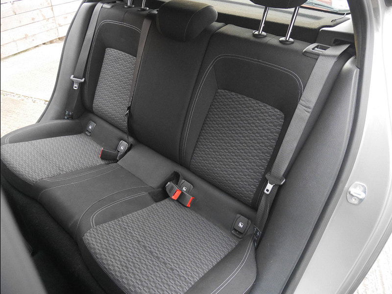 Vauxhall Astra 1.4i Turbo SRi Hatchback 5dr Petrol Manual Euro 6 (150 ps) 5dr Manual 2025