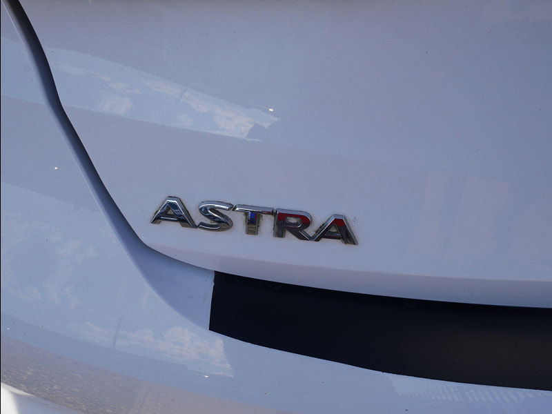 Vauxhall Astra 1.4i Turbo SRi Nav Auto Euro 6 (s/s) 5dr 5dr Automatic 2025