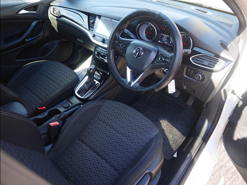 Vauxhall Astra 1.4i Turbo SRi Nav Auto Euro 6 (s/s) 5dr 5dr Automatic 2025