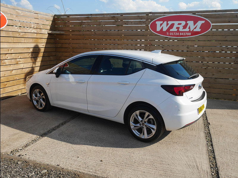 Vauxhall Astra 1.4i Turbo SRi Nav Auto Euro 6 (s/s) 5dr 5dr Automatic 2025