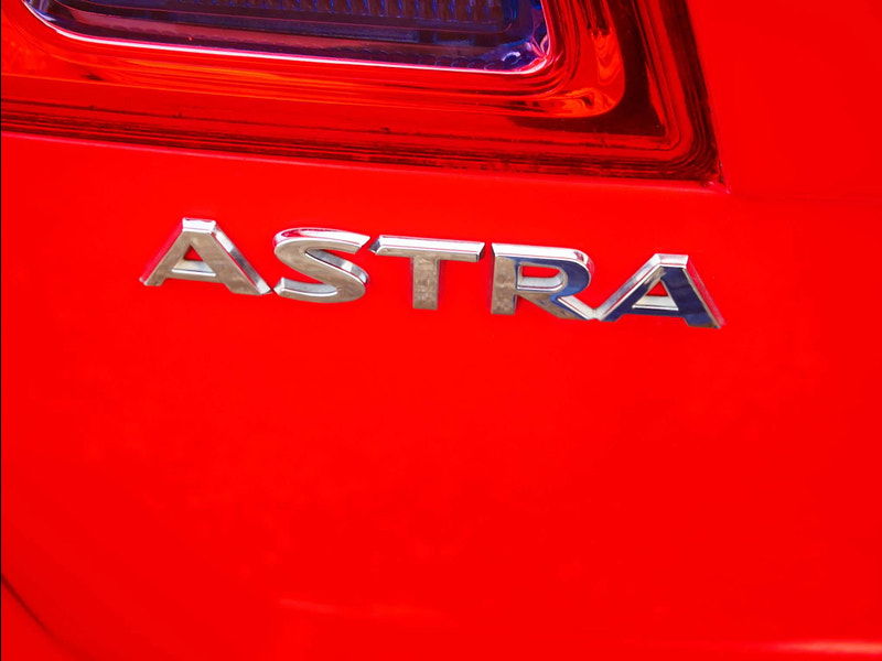 Vauxhall Astra 1.6 16V Design Sports Tourer Euro 5 5dr 5dr Manual 2024