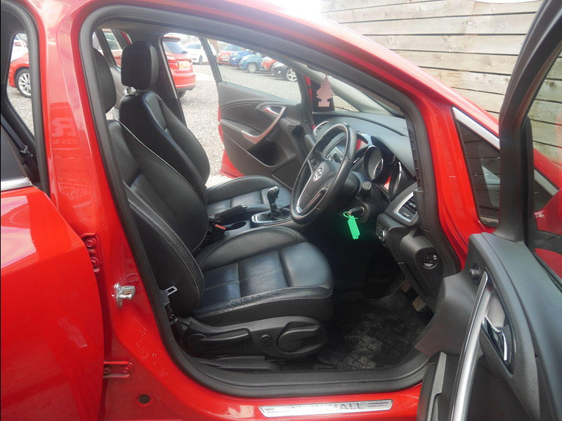 Vauxhall Astra 1.6 16v Elite Hatchback 5dr Petrol Manual Euro 5 (115 ps) 5dr Manual 2026