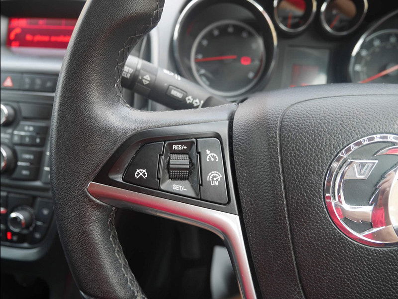 Vauxhall Astra 1.6 16v Limited Edition Euro 5 5dr 5dr Manual 2025