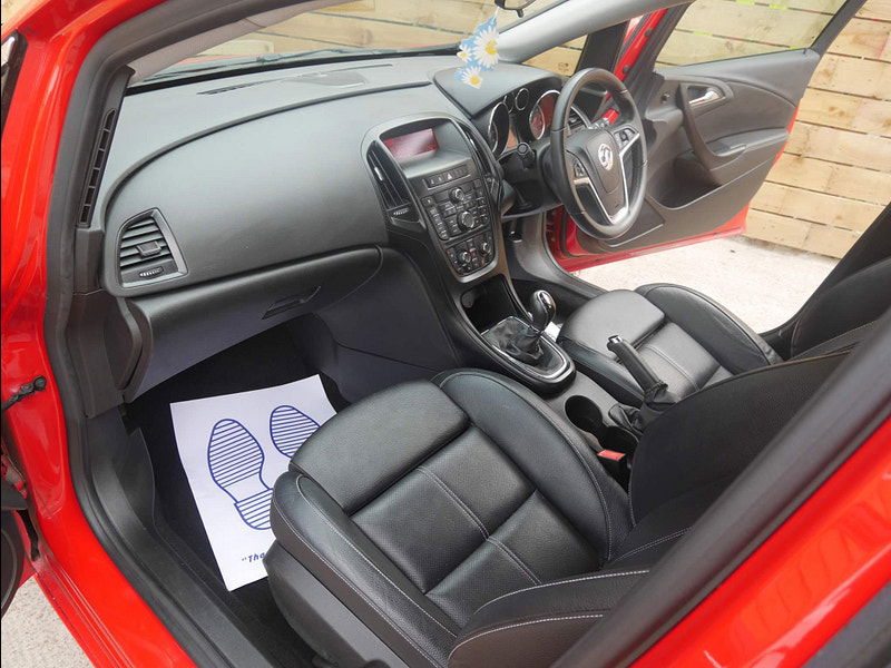 Vauxhall Astra 1.6 16v Limited Edition Euro 5 5dr 5dr Manual 2025