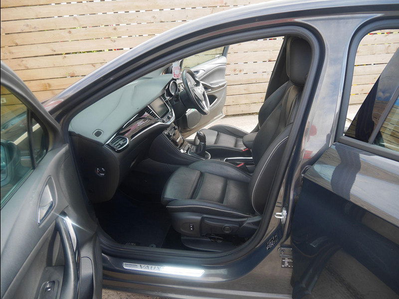 Vauxhall Astra 1.6 CDTi BlueInjection Elite Nav Euro 6 (s/s) 5dr 5dr Manual 2025