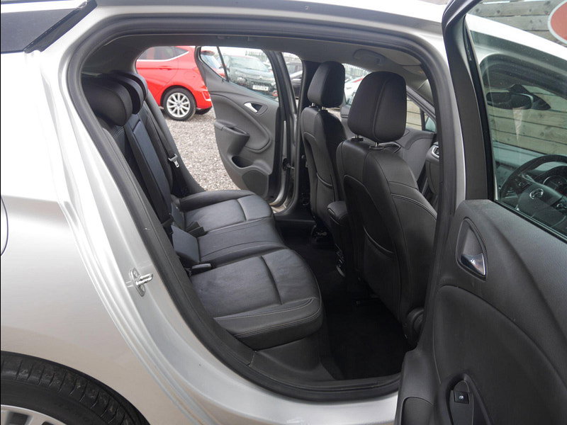 Vauxhall Astra 1.6 CDTi BlueInjection Elite Nav Hatchback 5dr Diesel Manual Euro 6 (s/s) (136 ps) 5dr Manual 2026