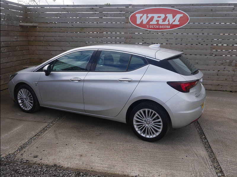 Vauxhall Astra 1.6 CDTi BlueInjection Elite Nav Hatchback 5dr Diesel Manual Euro 6 (s/s) (136 ps) 5dr Manual 2026