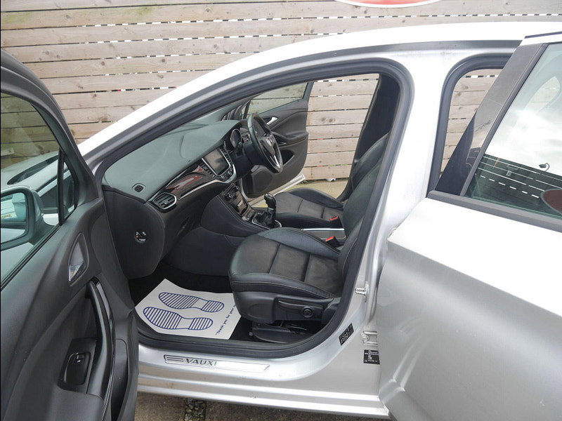 Vauxhall Astra 1.6 CDTi BlueInjection Elite Nav Hatchback 5dr Diesel Manual Euro 6 (s/s) (136 ps) 5dr Manual 2026