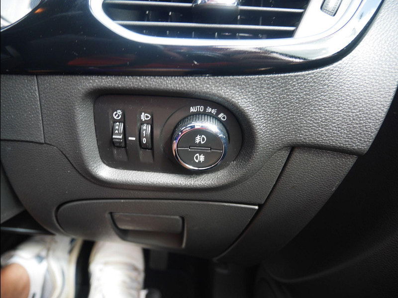 Vauxhall Astra 1.6 CDTi BlueInjection SRi Euro 6 (s/s) 5dr 5dr Manual 2025