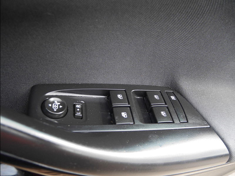 Vauxhall Astra 1.6 CDTi BlueInjection SRi Euro 6 (s/s) 5dr 5dr Manual 2025