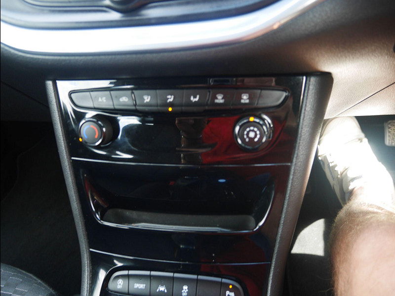 Vauxhall Astra 1.6 CDTi BlueInjection SRi Euro 6 (s/s) 5dr 5dr Manual 2025