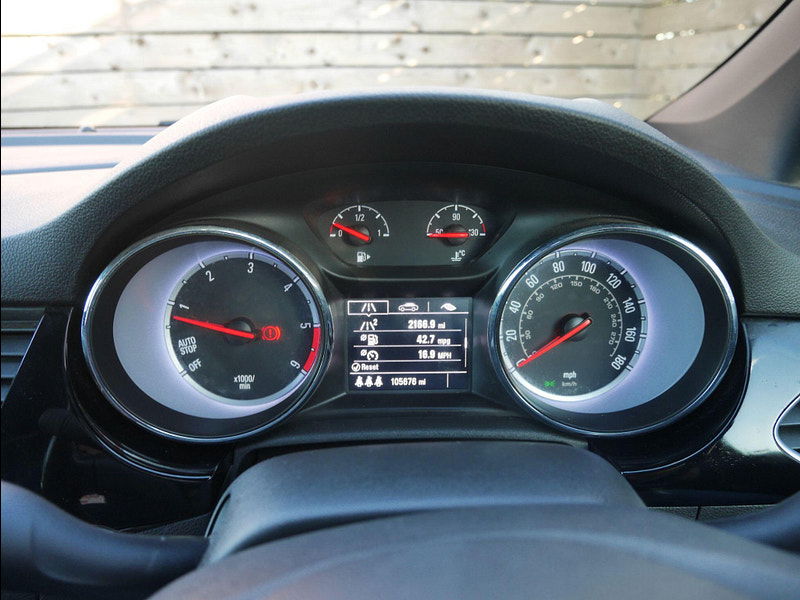 Vauxhall Astra 1.6 CDTi BlueInjection SRi Hatchback 5dr Diesel Manual Euro 6 (s/s) (136 ps) 5dr Manual 2025