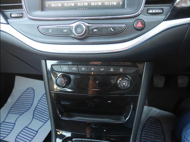 Vauxhall Astra 1.6 CDTi BlueInjection SRi Hatchback 5dr Diesel Manual Euro 6 (s/s) (136 ps) 5dr Manual 2025