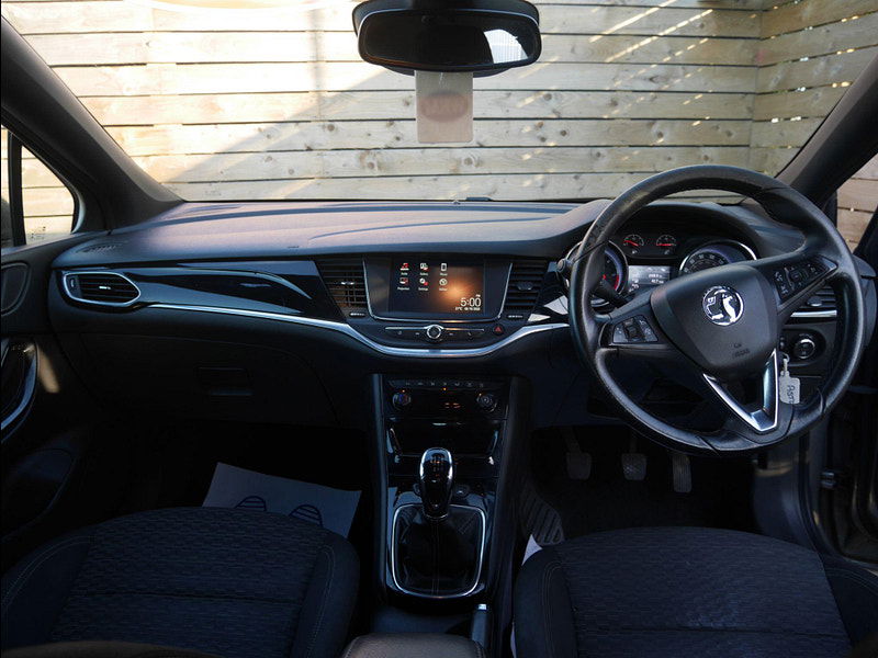 Vauxhall Astra 1.6 CDTi BlueInjection SRi Hatchback 5dr Diesel Manual Euro 6 (s/s) (136 ps) 5dr Manual 2025