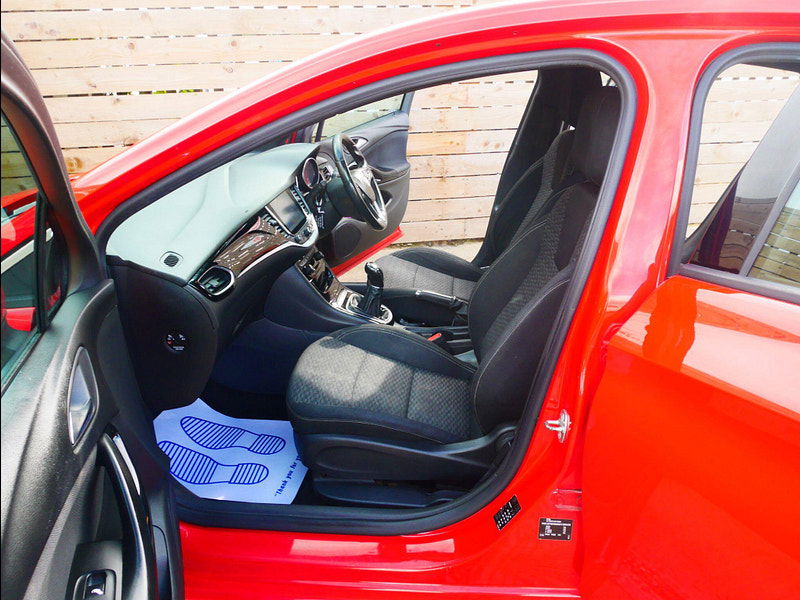 Vauxhall Astra 1.6 CDTi BlueInjection SRi Nav Hatchback 5dr Diesel Manual Euro 6 (s/s) (136 ps) 5dr Manual 2026