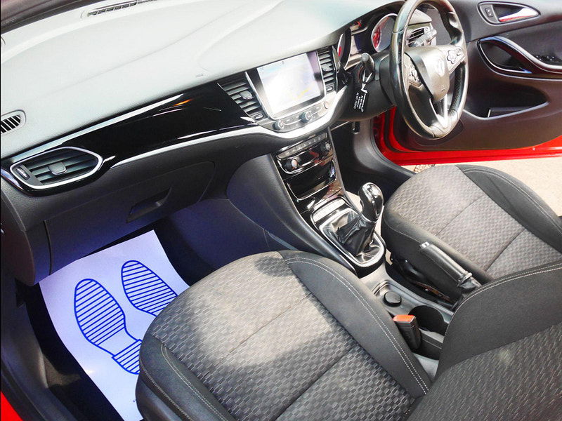 Vauxhall Astra 1.6 CDTi BlueInjection SRi Nav Hatchback 5dr Diesel Manual Euro 6 (s/s) (136 ps) 5dr Manual 2026