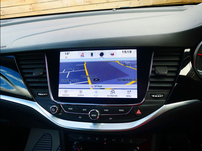 Vauxhall Astra 1.6 CDTi BlueInjection SRi Nav Hatchback 5dr Diesel Manual Euro 6 (s/s) (136 ps) 5dr Manual 2026