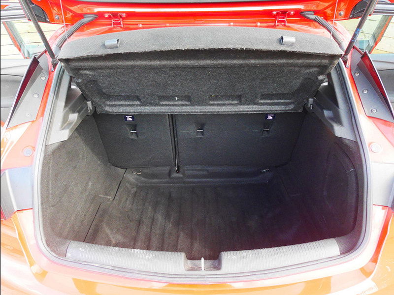 Vauxhall Astra 1.6 CDTi BlueInjection SRi Nav Hatchback 5dr Diesel Manual Euro 6 (s/s) (136 ps) 5dr Manual 2026