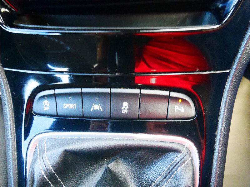 Vauxhall Astra 1.6 CDTi BlueInjection SRi Nav Hatchback 5dr Diesel Manual Euro 6 (s/s) (136 ps) 5dr Manual 2026