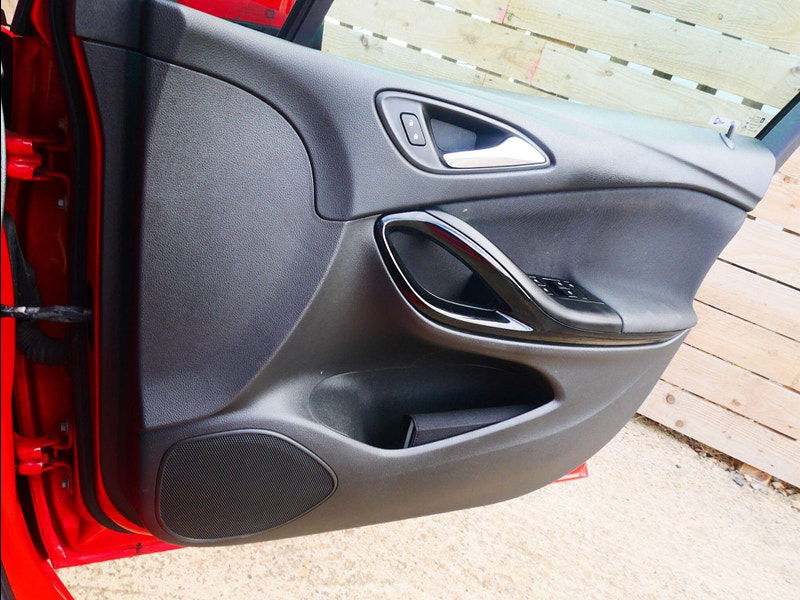 Vauxhall Astra 1.6 CDTi BlueInjection SRi Nav Hatchback 5dr Diesel Manual Euro 6 (s/s) (136 ps) 5dr Manual 2026